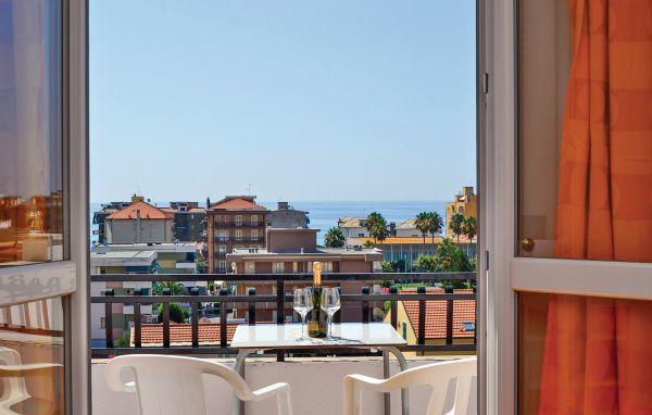 Riviera Apartments Pietra Ligure Buitenkant foto